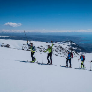 Stratovulkán Süphan Dağı je jedním z cílů skialpových výstupů v okolí tureckého jezera Van.
