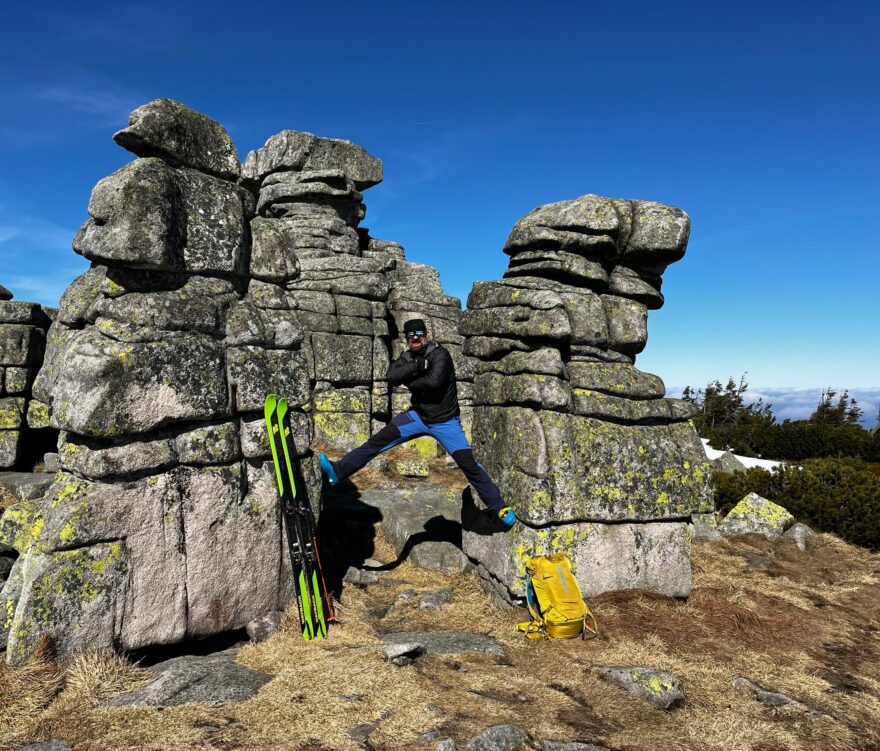 Testování ve větrném tunelu - Dívčí kameny v Krkonoších - Direct Alpine ZERO