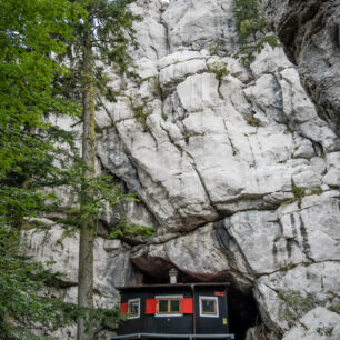 horské turistické chatky - Planinarske kuče