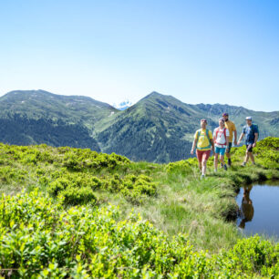 Díky šestici lanovek jsou v oblasti Saalbach Hinterglemm vrcholové výhledy na dosah turistům všech věkových i výkonnostních skupin.