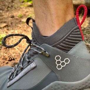 Detail patní výztuhy bot VIVOBAREFOOT Magna Lite WR SG.