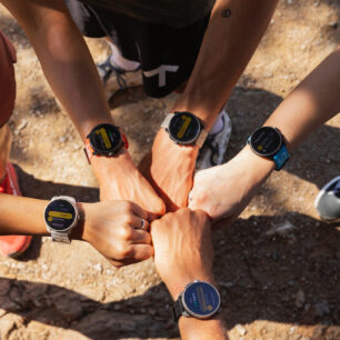 Suunto Race S - nejnovější přírůstek do rodiny Suunto Race, který podporuje trénink, závodění a regeneraci