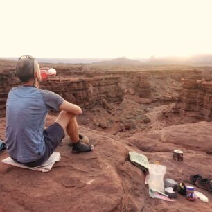 Hayduke Trail - 1 300 kilometrů dlouhá trasa pouštěmi a kaňony na Kolorádské plošině v Utahu a Arizoně