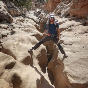 Hayduke Trail - 1 300 kilometrů dlouhá trasa pouštěmi a kaňony na Kolorádské plošině v Utahu a Arizoně