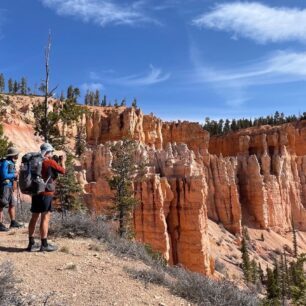 Hayduke Trail - 1 300 kilometrů dlouhá trasa pouštěmi a kaňony na Kolorádské plošině v Utahu a Arizoně