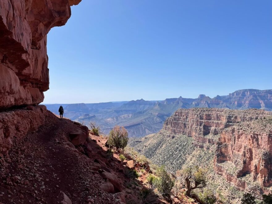 Hayduke Trail - 1 300 kilometrů dlouhá trasa pouštěmi a kaňony na Kolorádské plošině v Utahu a Arizoně