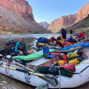 Hayduke Trail - 1 300 kilometrů dlouhá trasa pouštěmi a kaňony na Kolorádské plošině v Utahu a Arizoně