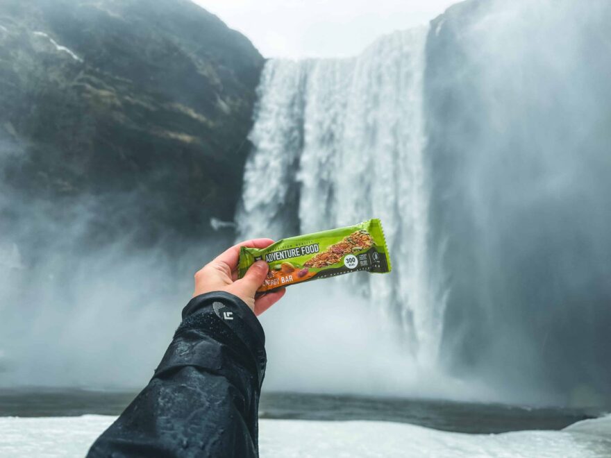 Kromě dehydrovaných jídel si můžete pochutnat také na Adventure Food výživné tyčince