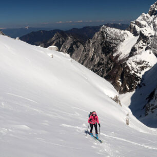 Řada slovinských pohoří nabízí skialpinistům panenské nerozježděné svahy.