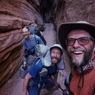 Hayduke Trail - 1 300 kilometrů dlouhá trasa pouštěmi a kaňony na Kolorádské plošině v Utahu a Arizoně