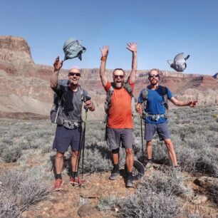 Hayduke Trail - 1 300 kilometrů dlouhá trasa pouštěmi a kaňony na Kolorádské plošině v Utahu a Arizoně