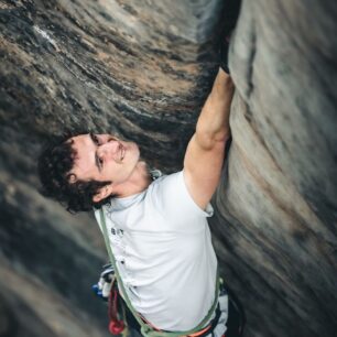 Lezec Adam Ondra