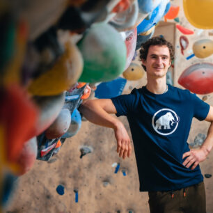 Lezec Adam Ondra