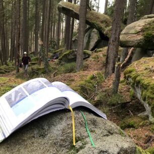 Oblast Loučovice je pokladem boulderingového lezení v jižních Čechách