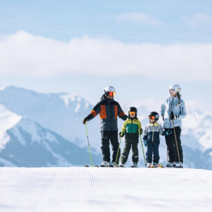 Rakouské středisko Skicircus Saalbach Hinterglemm Leogang Fieberbrunn je pro rodiny s dětmi vřelým místem s mnoha atrakcemi pro děti i dospělé.