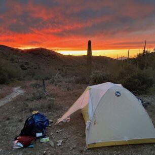 Arizona Trail prochází celou Arizonou od jihu až na sever.