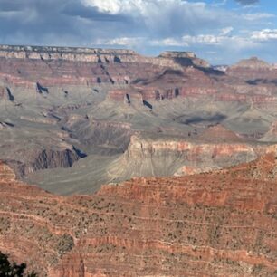 Arizona Trail prochází celou Arizonou od jihu až na sever.