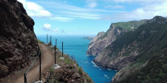 Trek na Madeiře &#8211; po útesech z Porto da Cruz do Machica