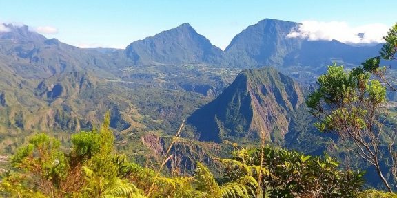 Reunion GR 1: okruh kolem Piton des Neiges přes Cirque Salazie, Cilaos a Mafate