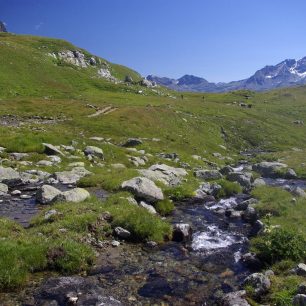Nádherná příroda hor, Alpy, Švýcarsko