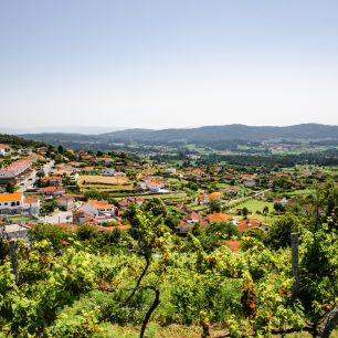 výhled na portugalský venkov, Camino de Santiago, Portugalsko.