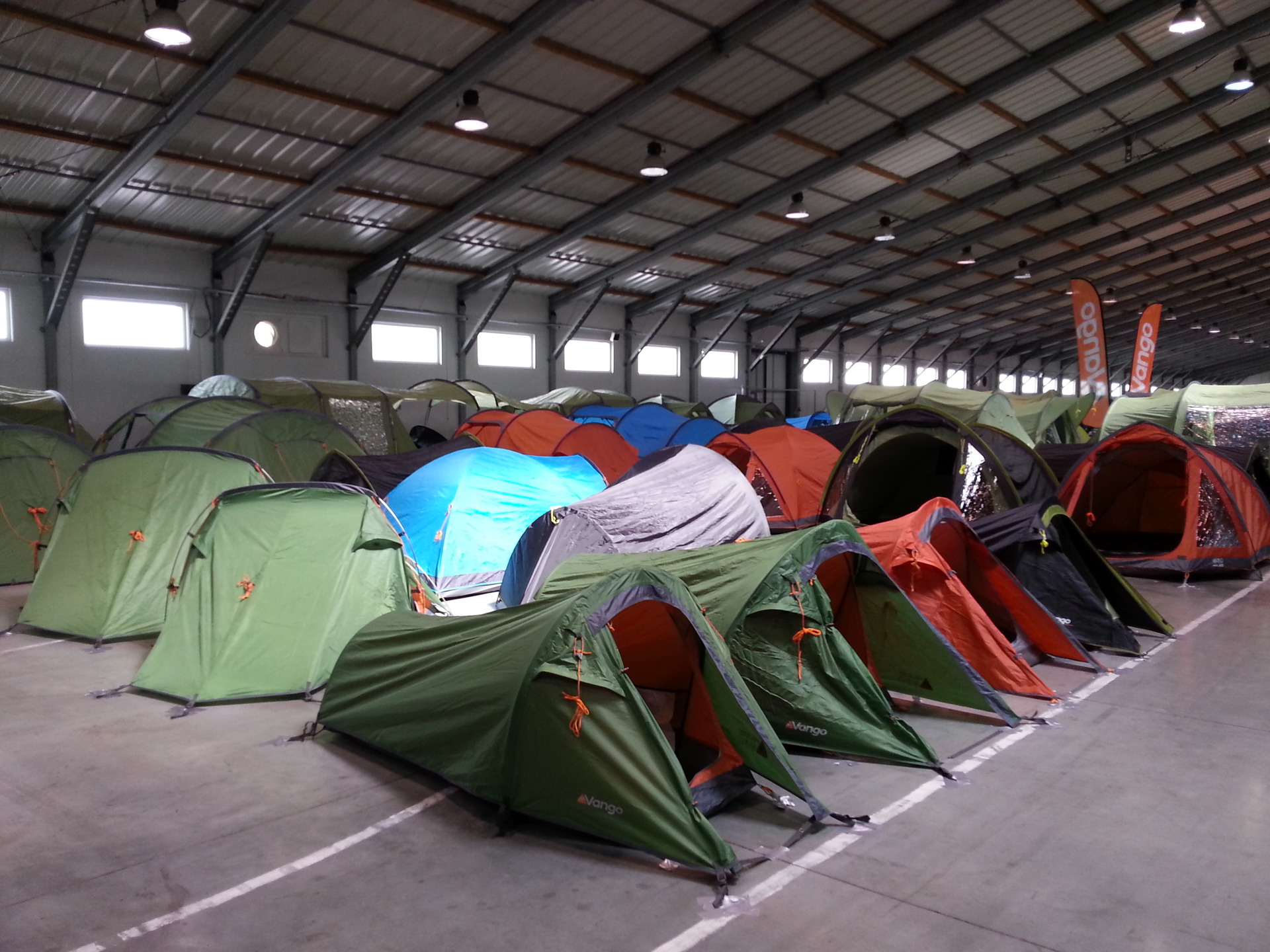 Stanů jako na festivalu na Výstavě stanů a outdoorového vybavení