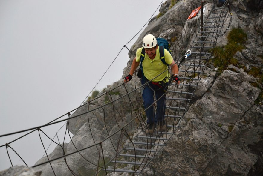 2. lanový most, Ferata Brunnistöckli, Engelberg, Švýcarsko.