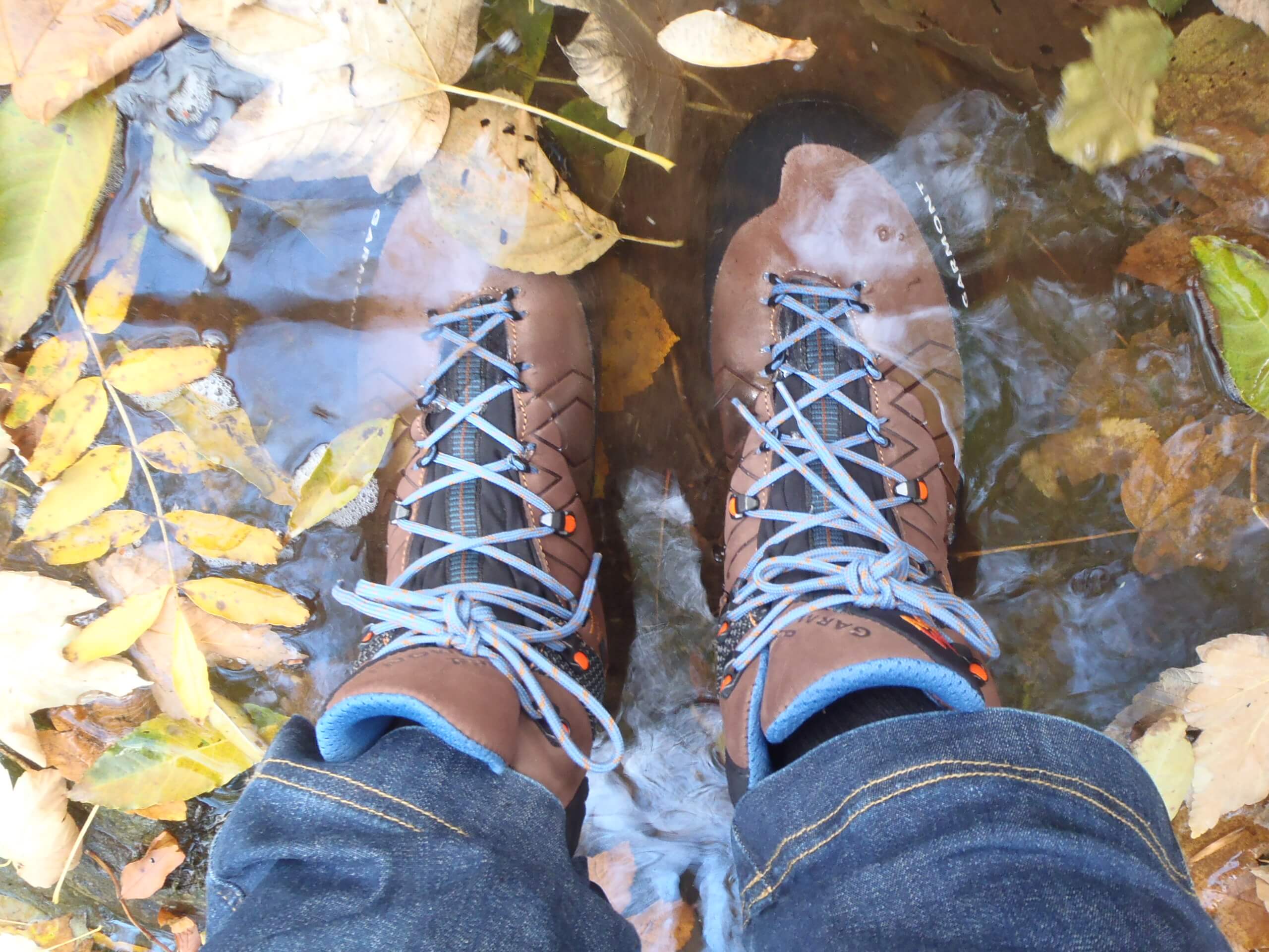 Hodina chůze potokem - Garmont Toubkal GTX.