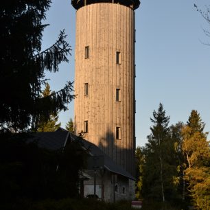 Rozhledna na Borůvkové hoře. Rychlebské hory