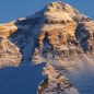 Zimní výstup na Everest alpským stylem, novou cestou a bez umělého kyslíku