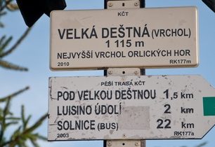 Pozor - Velká Deštná stále bez rozhledny!