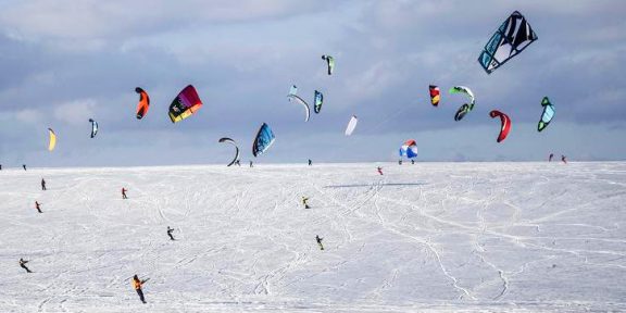 Outdoorové sporty v zimních Alpách