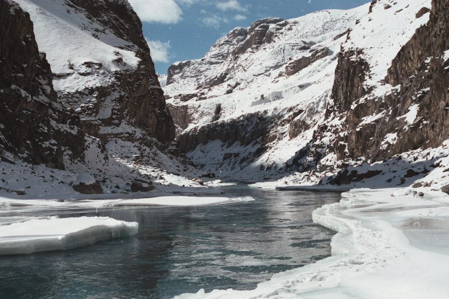 Zamrzlá řeka Zanskar