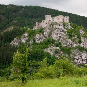Zřícenina hradu Strečno