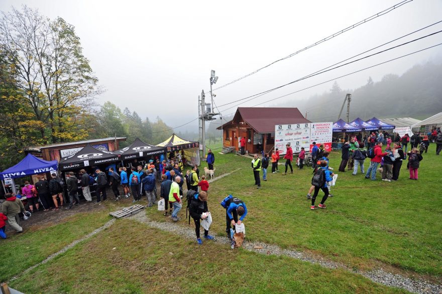 Zázemí závodu Salomon Trail Running Cupu v Čeladné