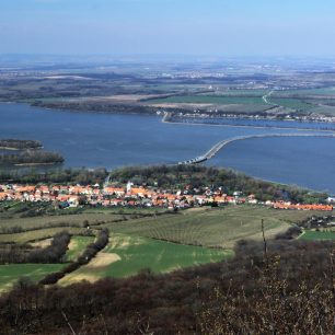 Výhled na Mušovská jezera