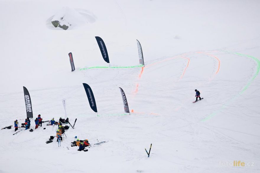 Snowboardisté jako jediní svůj závod odjeli