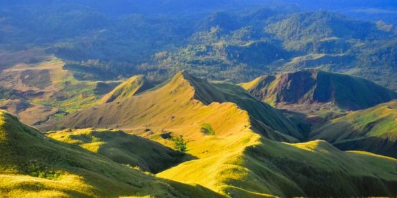 Liduprázdný třídenní trek na Mt. Iglit v srdci Filipín