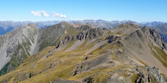 Avalanche Peak (via Scotts Track) v Arthur&#8217;s Pass NZ