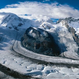 Ledovec u masivu Monte Rosa, Švýcarsko